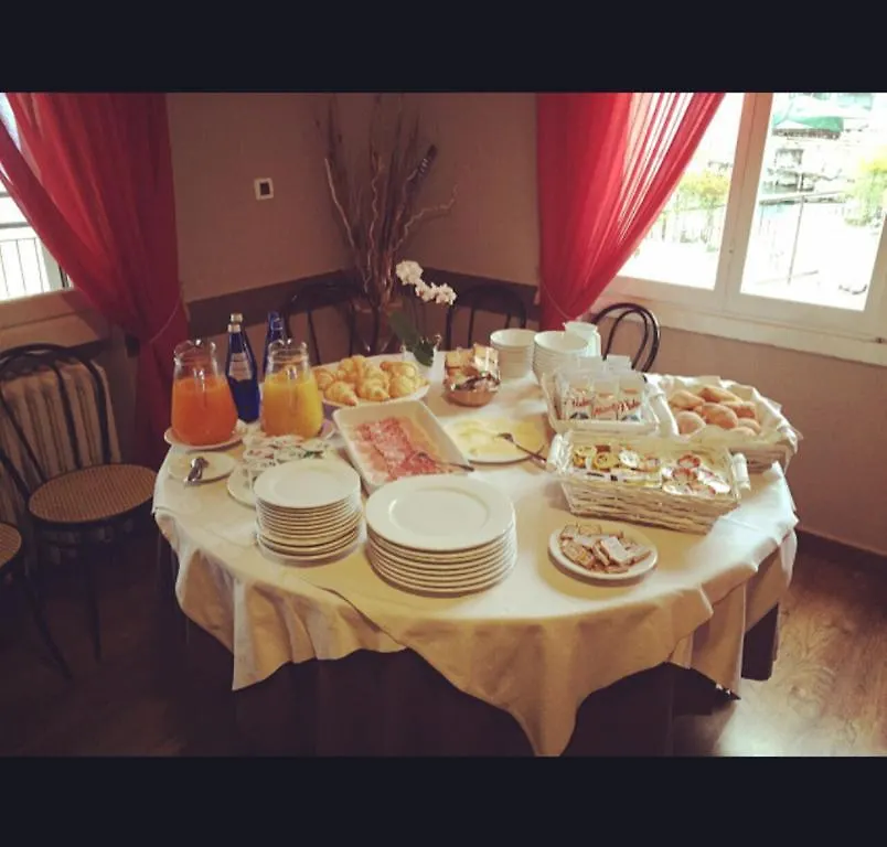 Crotto Dei Pescatori Bed and Breakfast Lezzeno